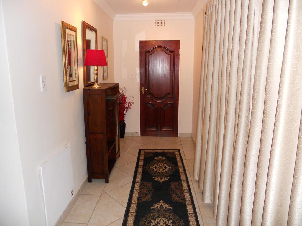 Magaliqua Guest House Noordheuwel Quarto foto